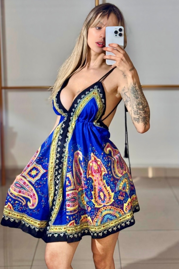 Vestido Curto Costas Nuas Bordado